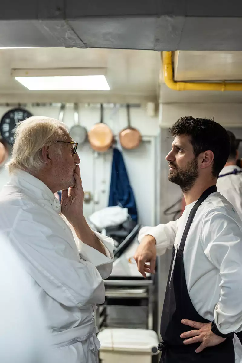 TAKE AWAY Zimmermann