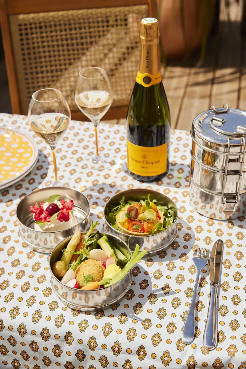 TAKE AWAY Zimmermann