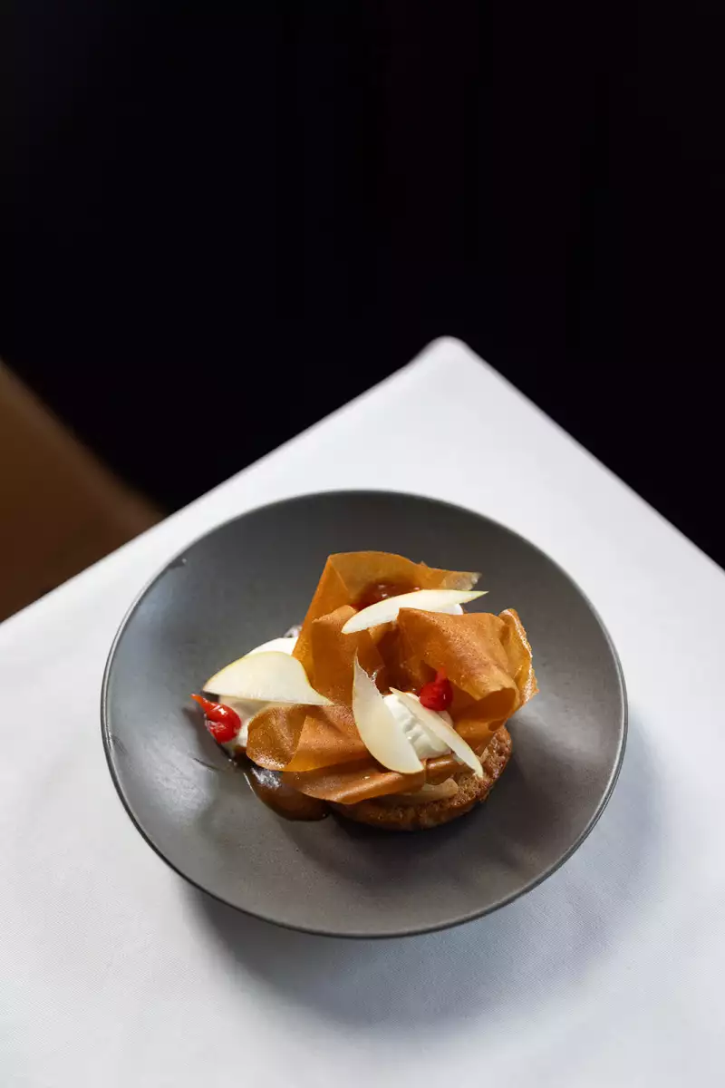 TAKE AWAY Ella Aflalo x Take Away