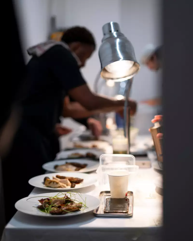 TAKE AWAY Zimmermann